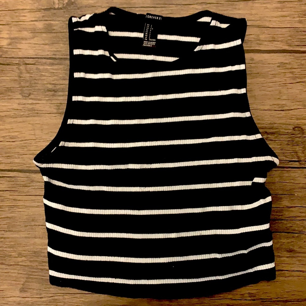 Forever 21 Women’s Cropped Tank - Size L